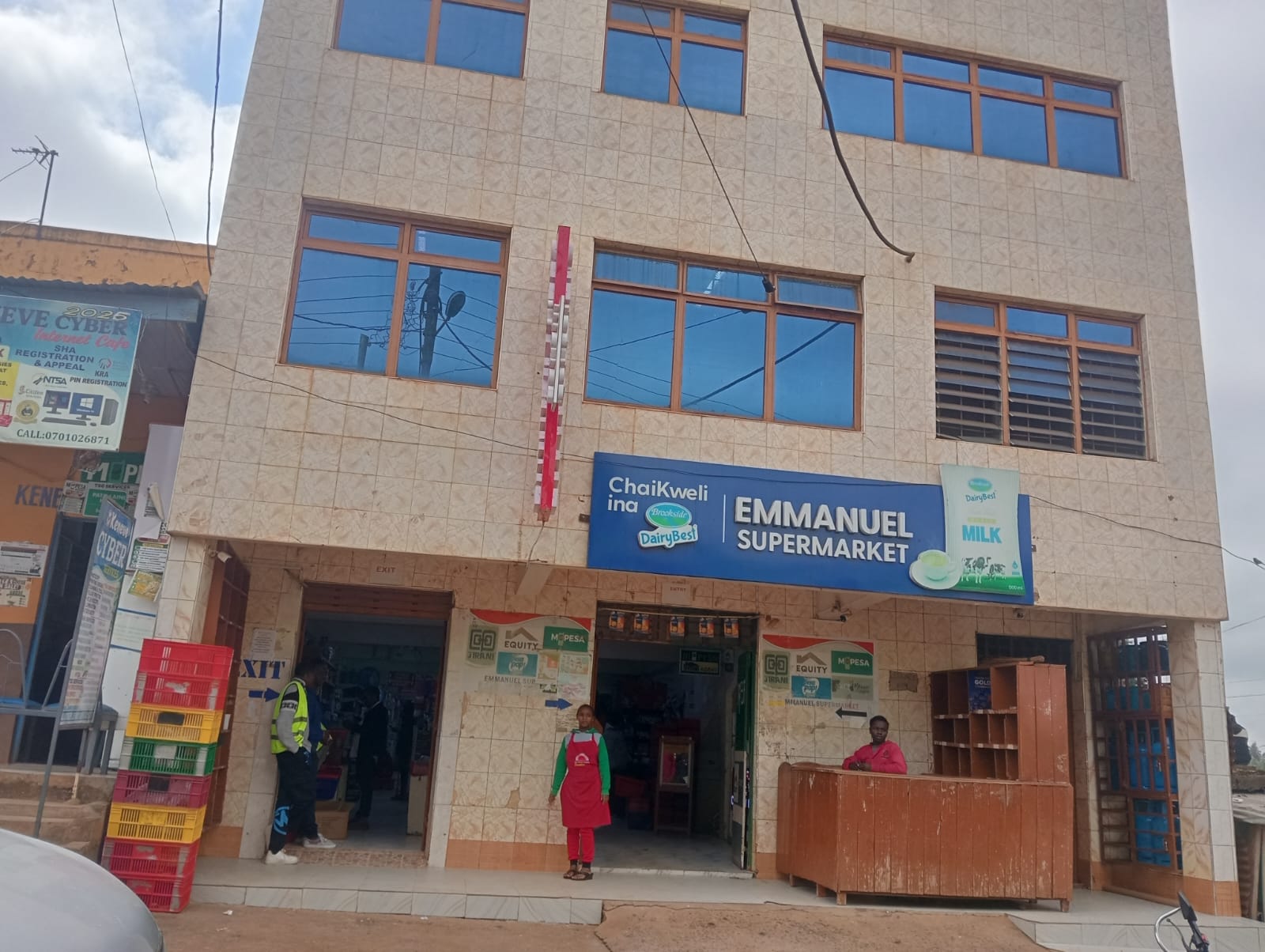 Emmanuel Exterior